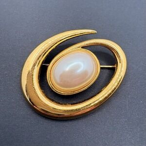 Vintage Monet Swirl Brooch Gold Tone & Faux Pearl Retro Glam 80s 1.75"